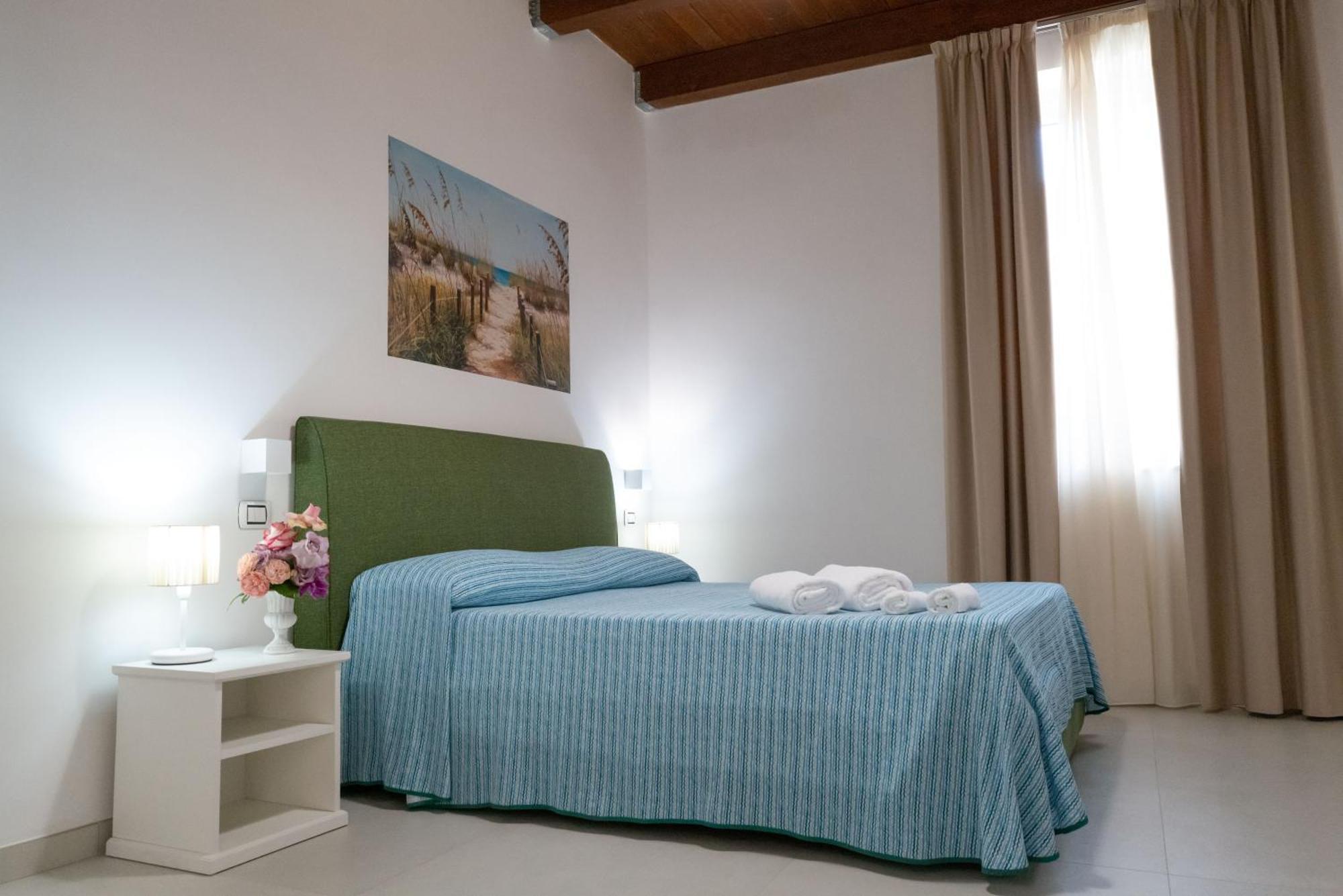 Bed and Breakfast Stellaris Siderno Esterno foto